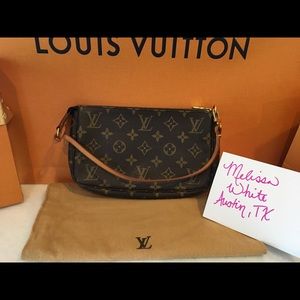 Authentic Louis Vuitton Pochette Accessories